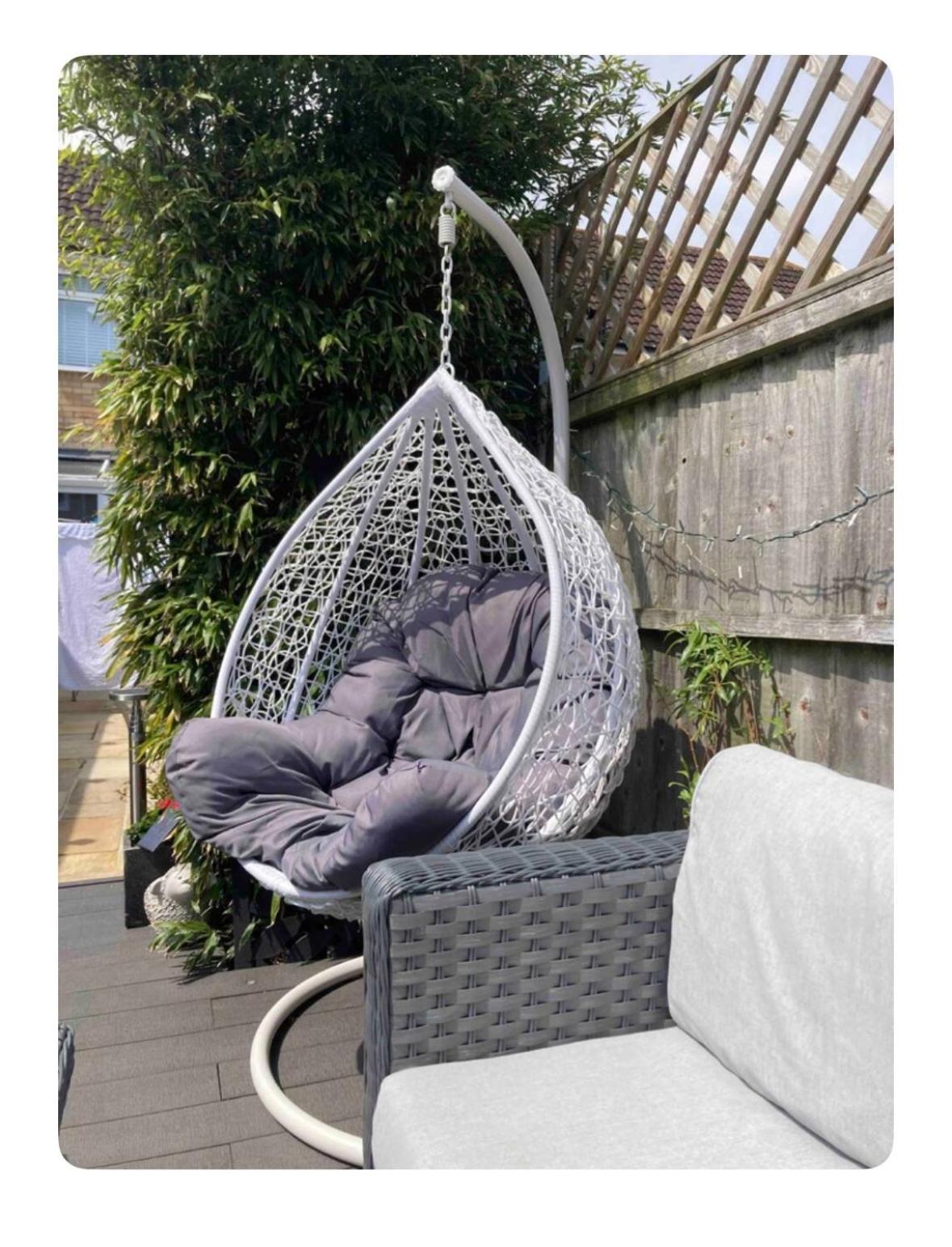 Secret Gem 1 Bed Garden Flat Private Luxury Hot Tub Apartment Bournemouth Bagian luar foto